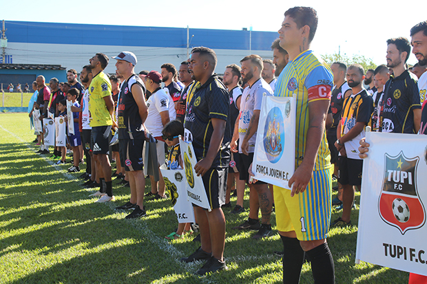 Vista parcial dos atletas. (Imagem: Denílson Lopes)