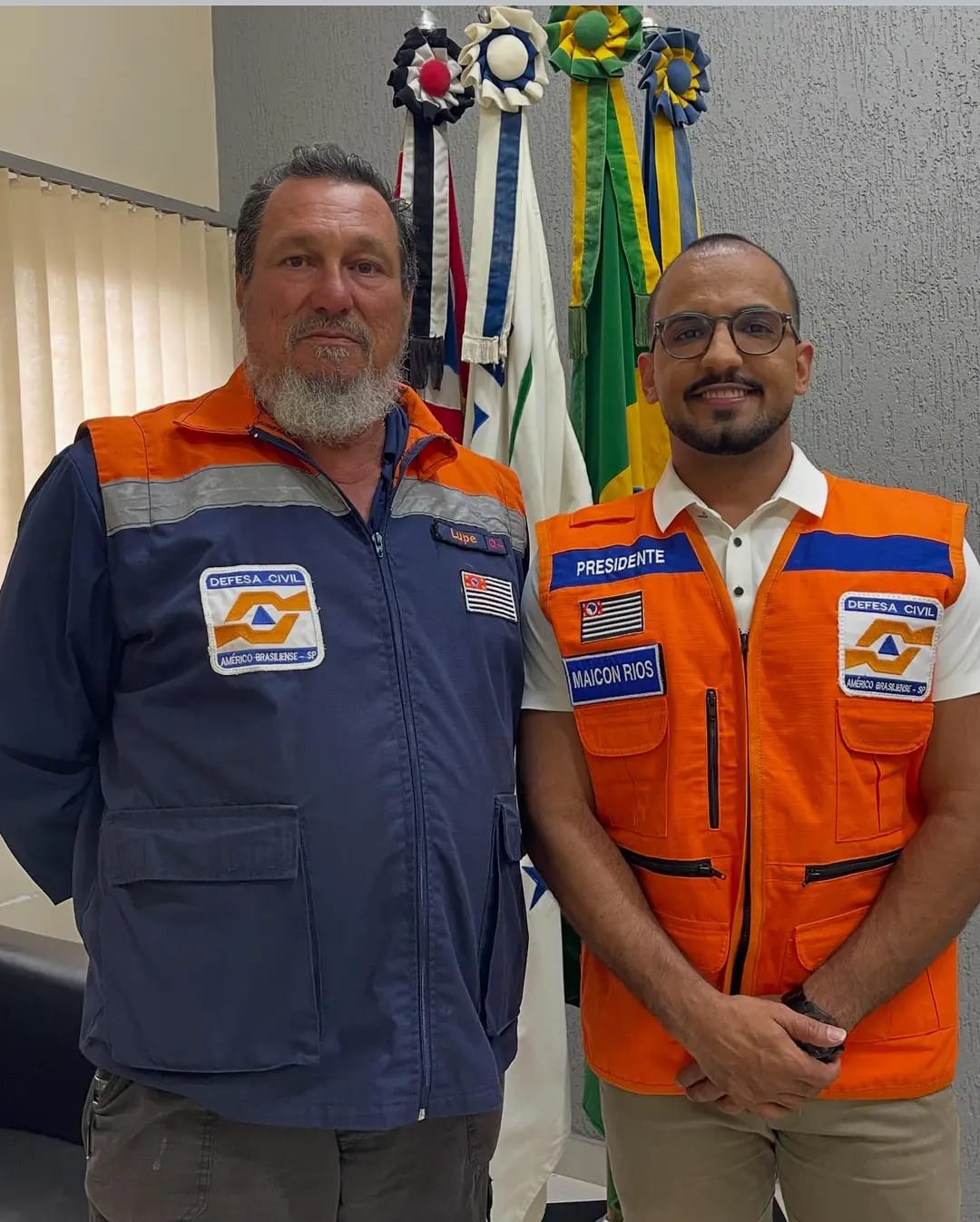 Valmir Lupe (Chefe da Defesa Civil), ao lado de Maicon Rios, presidente da Câmara municipal de Américo Brasiliense