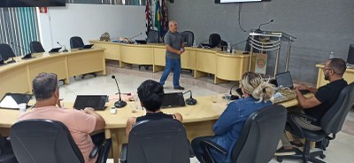 Vista parcial da palestra de capacitação. (Imagem: Denílson Lopes)
