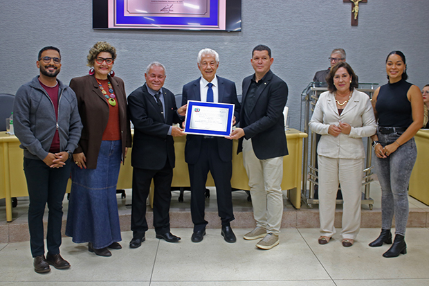 Deputado Federal Arlindo Chinaglia recebe Título de Cidadão Ameriliense