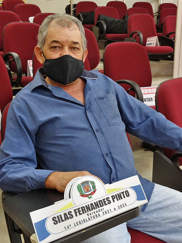 Vereador Silas da Sadia, durante sessão na câmara. (Imagem: Denílson Lopes de Andrade)